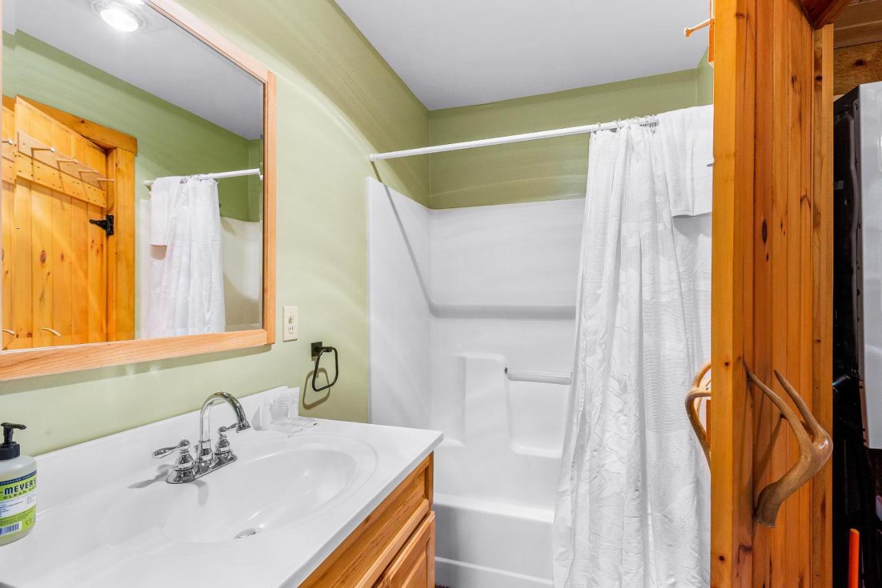 Lost Pond Cabin Schroon Lake Bagian luar foto